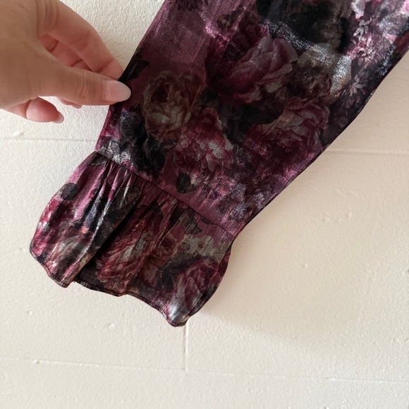 Vintage Floral Satin Blouse with Ruffled Cuffs - Picture 4 of 9